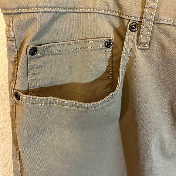 WRANGLER Khaki straight fix flex Flex size 40X30 - Picture 3 of 8